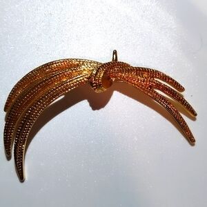 Monet Textured Gold tone Knot Brooch Pin